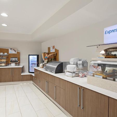 Holiday Inn Express West Los Angeles By Ihg Exteriör bild