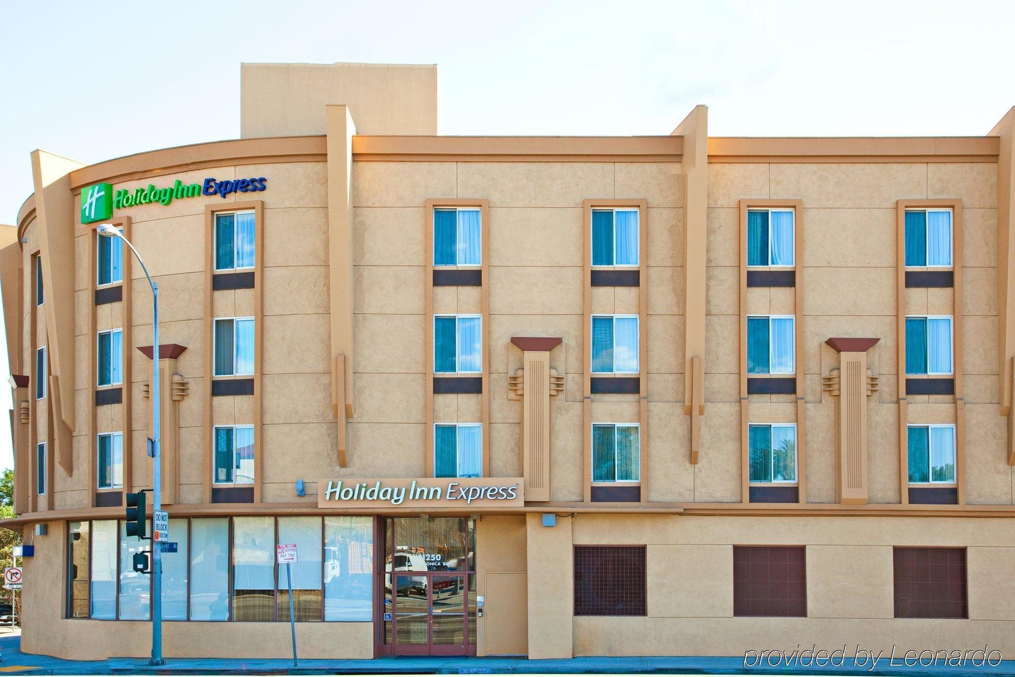 Holiday Inn Express West Los Angeles By Ihg Exteriör bild