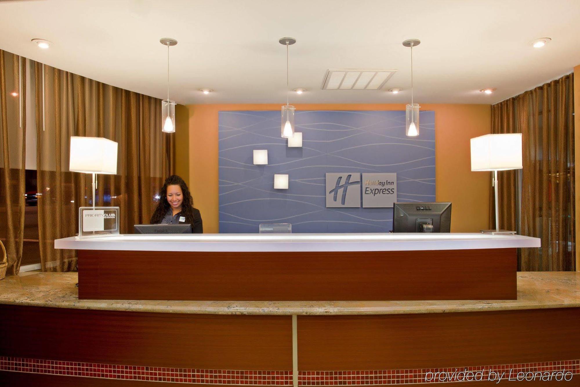 Holiday Inn Express West Los Angeles By Ihg Exteriör bild