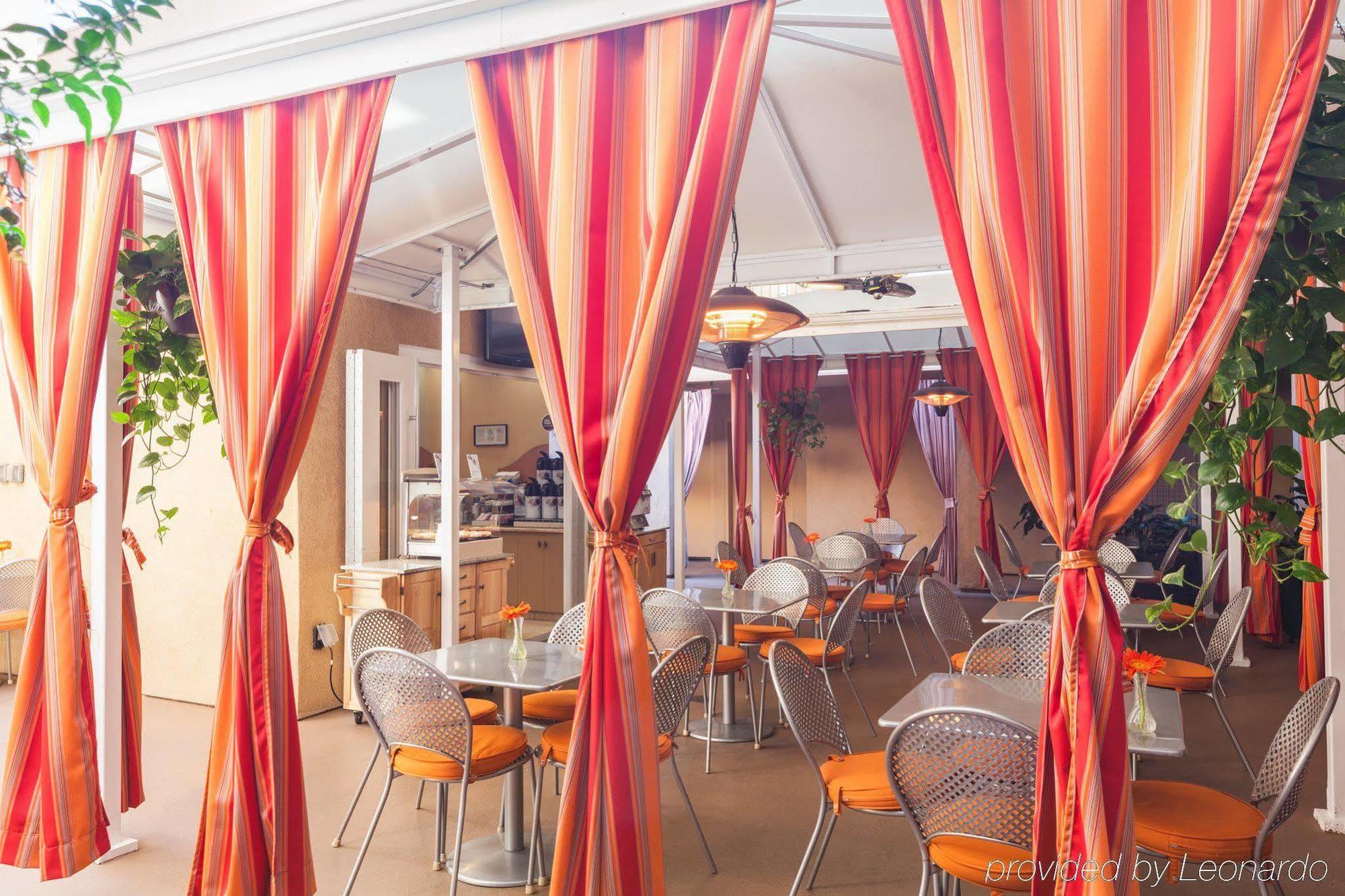 Holiday Inn Express West Los Angeles By Ihg Exteriör bild