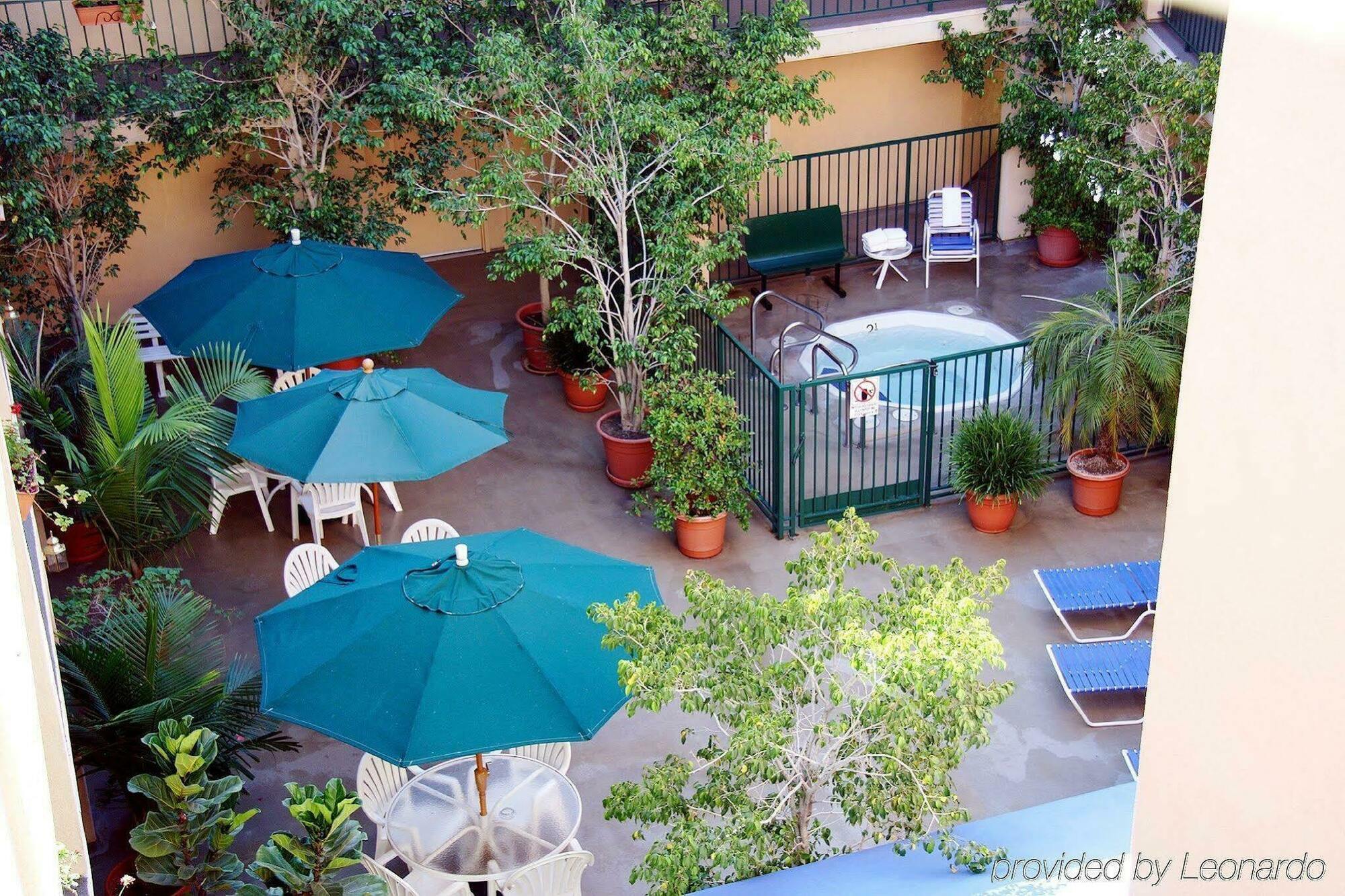 Holiday Inn Express West Los Angeles By Ihg Exteriör bild