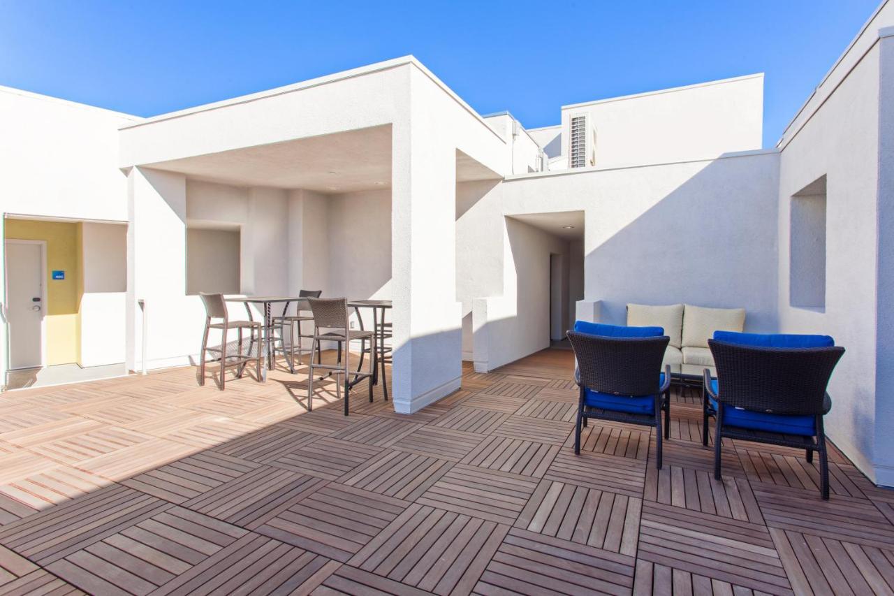 Holiday Inn Express West Los Angeles By Ihg Exteriör bild
