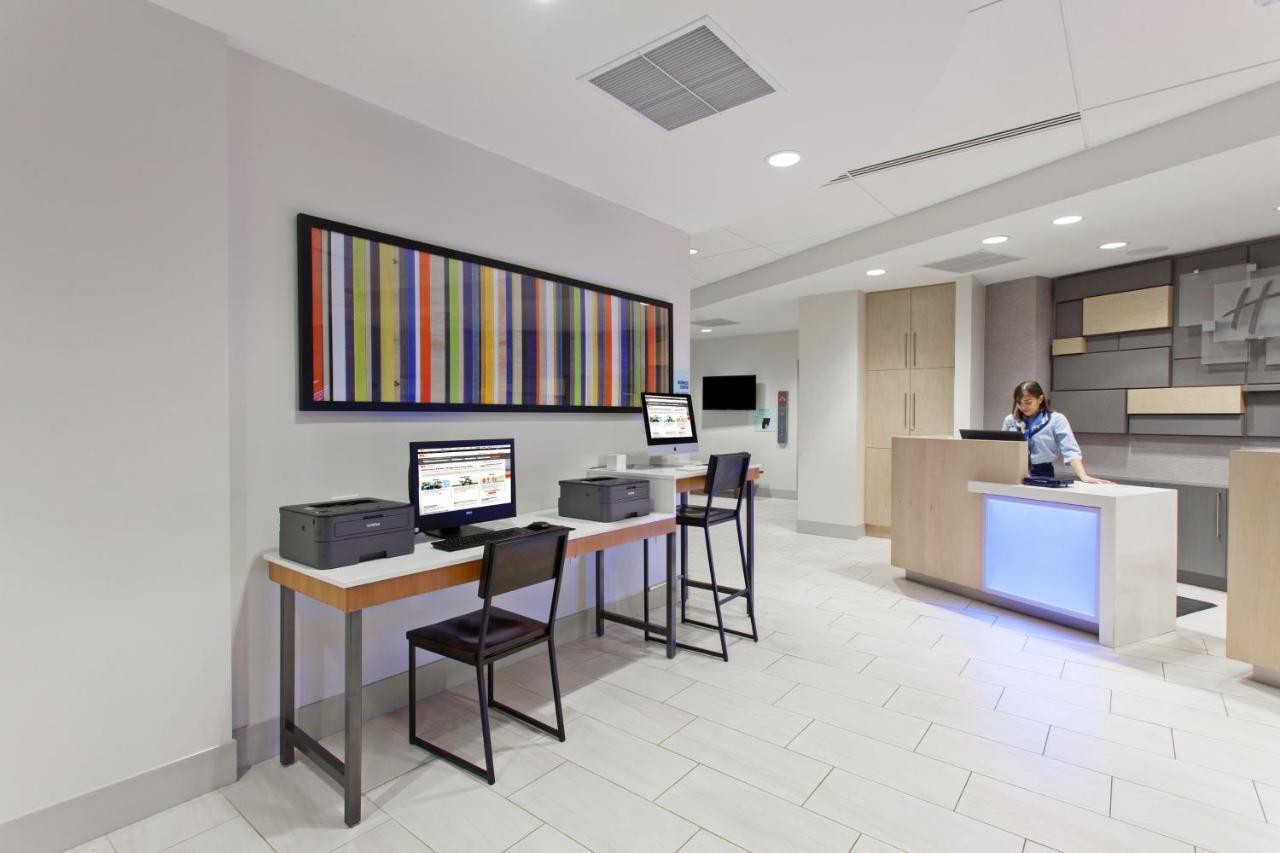 Holiday Inn Express West Los Angeles By Ihg Exteriör bild